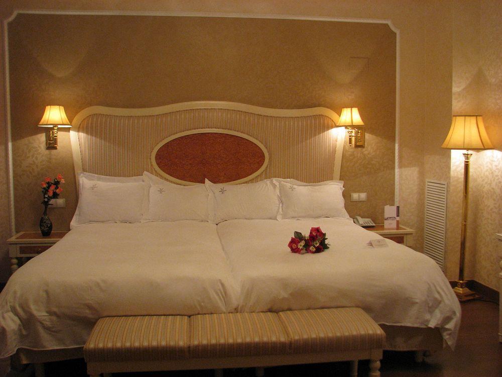 Hotel Santa Isabel อัลบาเซเต ภายนอก รูปภาพ