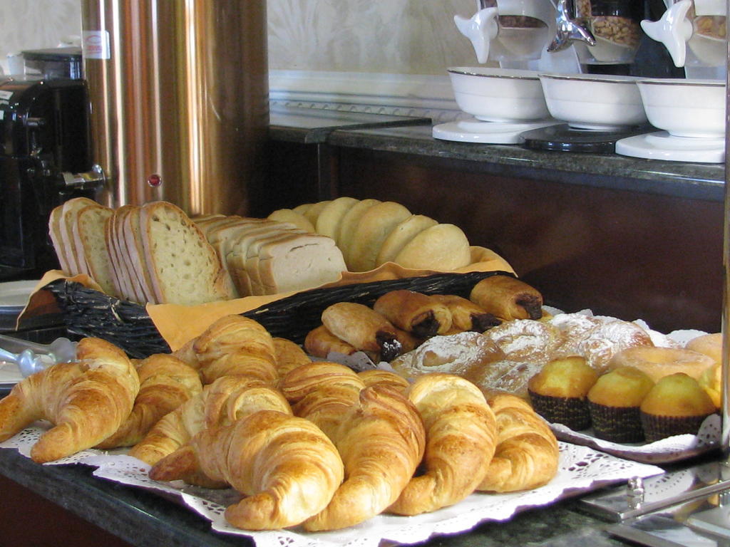 Hotel Santa Isabel อัลบาเซเต ภายนอก รูปภาพ